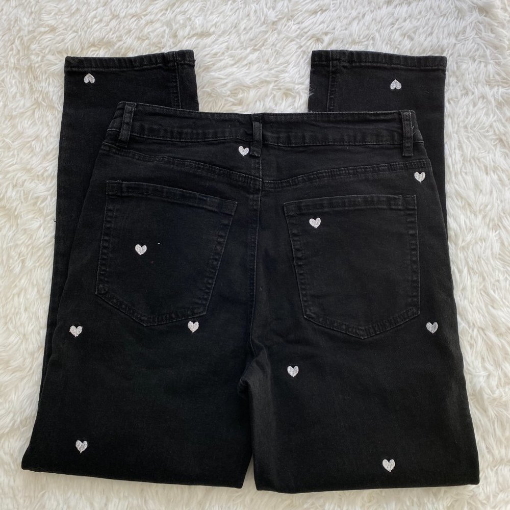 UO Angel Kiss Mom Fit High Rise Embroidered Heart Black Denim Jeans - Picture 4 of 8